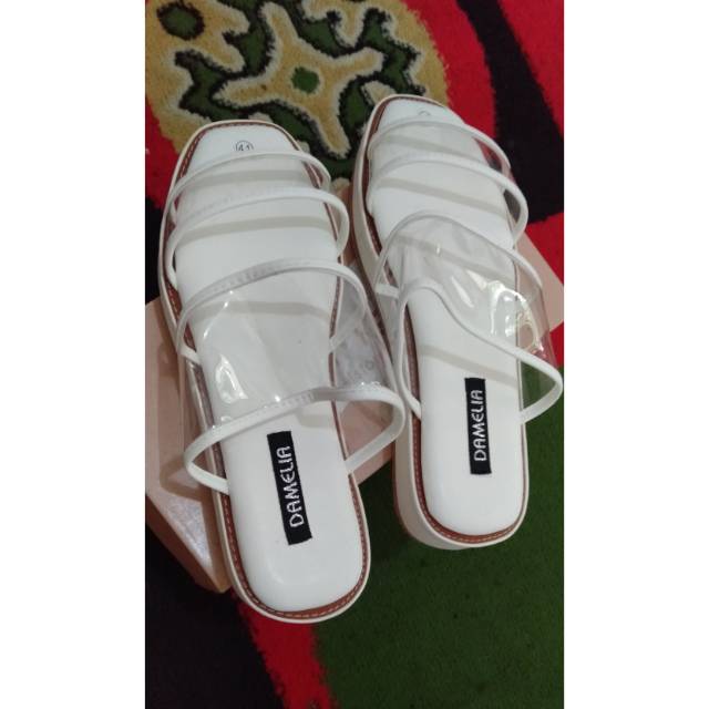 Damelia  sandal #sandal #flatshoes