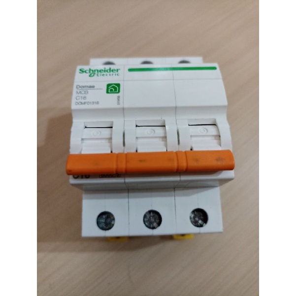 MCB schneider 3phase domae