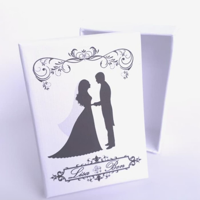 

TERBAIK JEWERLY BOX / KOTAK SESERAHAN / PERNIKAHAN KADO / GIFT WEDDING BAHAN BERKELAS!!