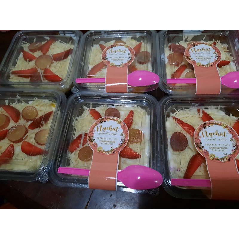 

Salad buah premium (NYEHAT) NYEMIL SEHAT BY IRENE