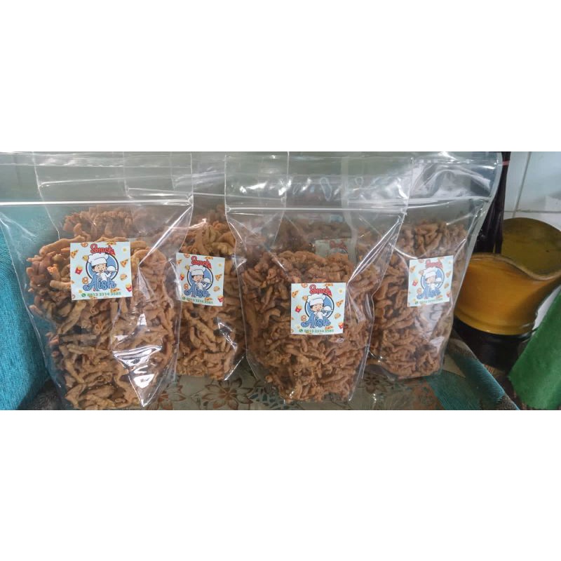 

Kripik usus aish snack