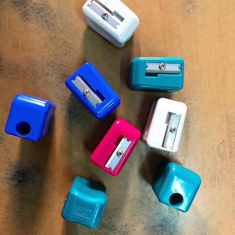 

ASAHAN RAUTAN PENSIL 1 LUBANG SDI 0139B