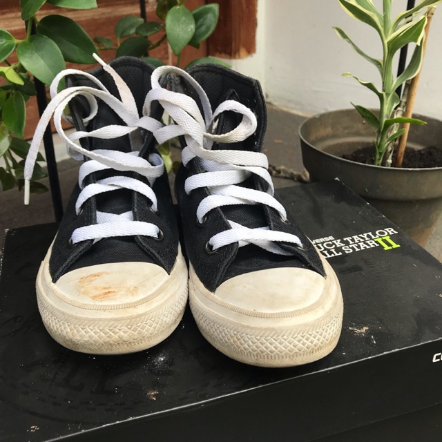 Preloved sepatu converse anak