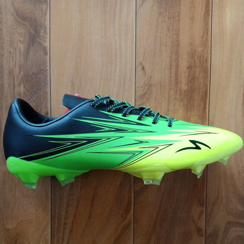 sepatu bola specs lightspeed III FG
