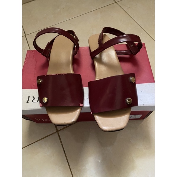 PRELOVED SEPATU VICARI HUSH PUPPIES