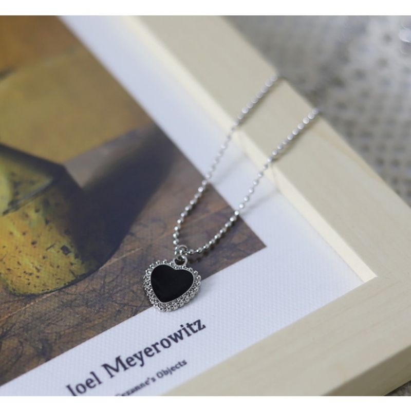 WB267 Kalung Liontin Love Hitam