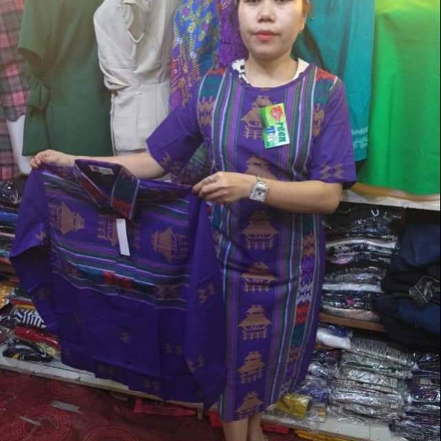 Baju couople motif rumah adat batak