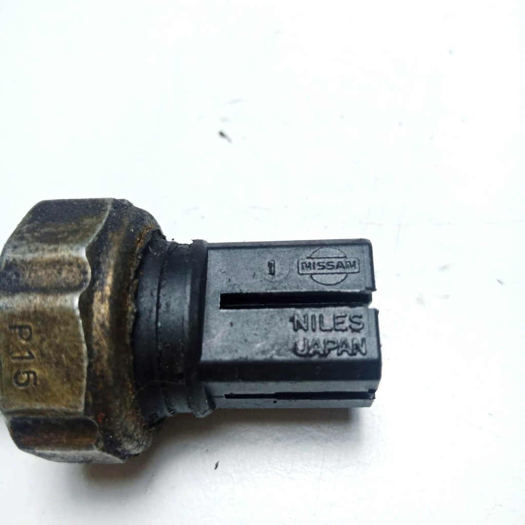 Oil Pressure Switch Nissan Elgrand E50 Navara D22 ZD30DDTI KA24DE 25240-8996E Niles Japan p15 original ori asli copotan