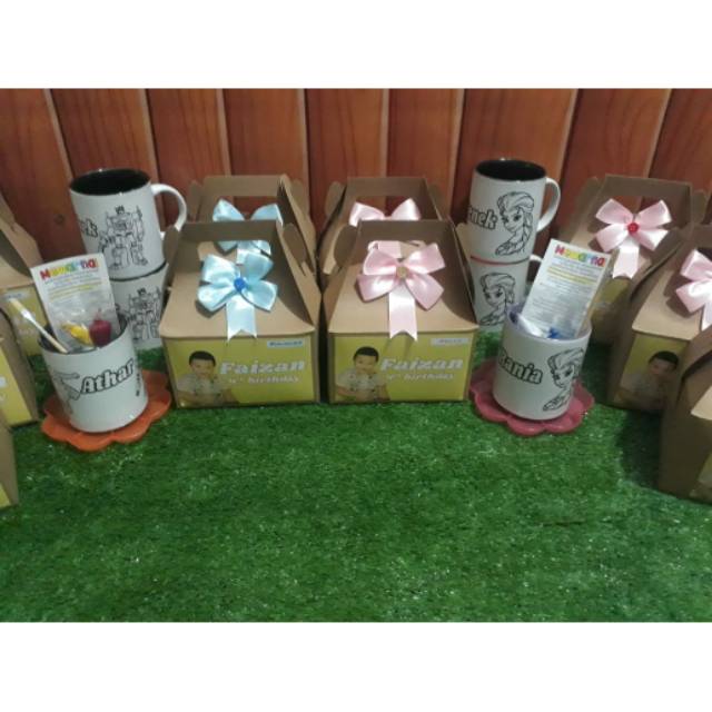 

Souvenir Mug Lukis | Mug Lukis | Mewarnai Mug | Mug Painting | Souvenir mug lukis murah