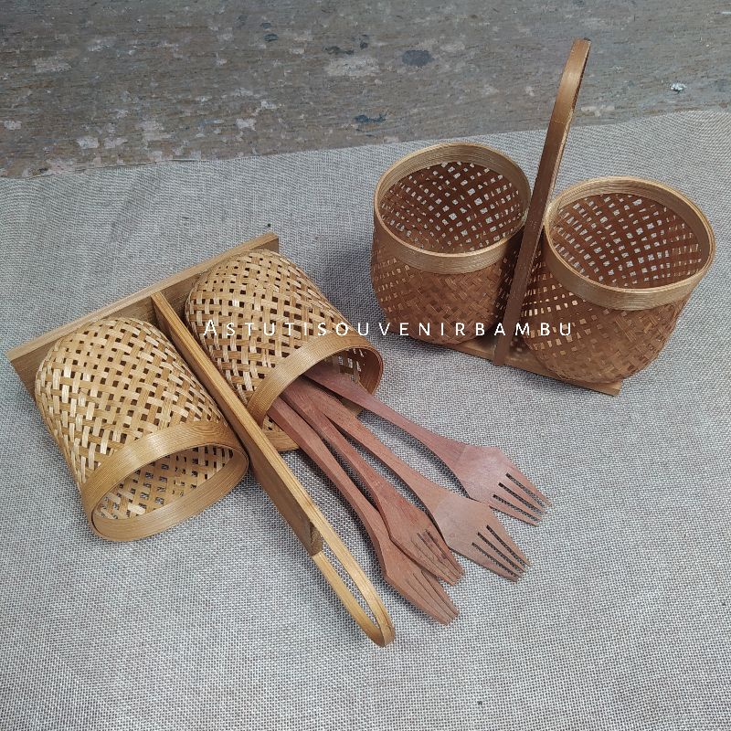 TEMPAT SENDOK BULAT BAMBU / tempat pensil / tempat sendok gantung / kerajinan bambu