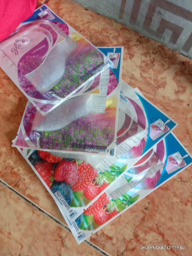 Glade Hang It Fresh Lavender 8g = 2pcs