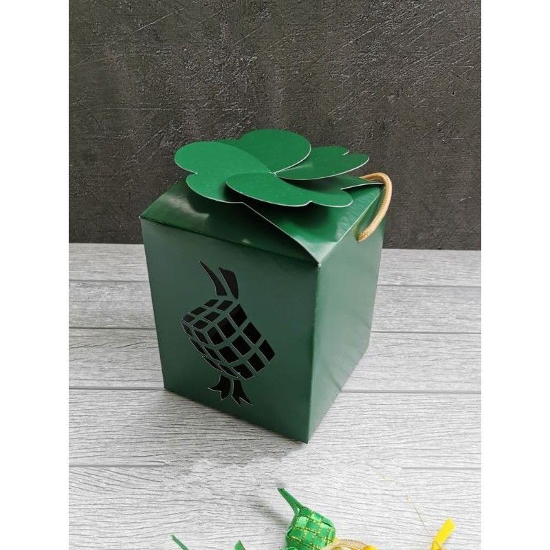 

paper bag lebaran - paper bag idul fitri- box hampers - box toples kue kering - dus kue - dus parcel