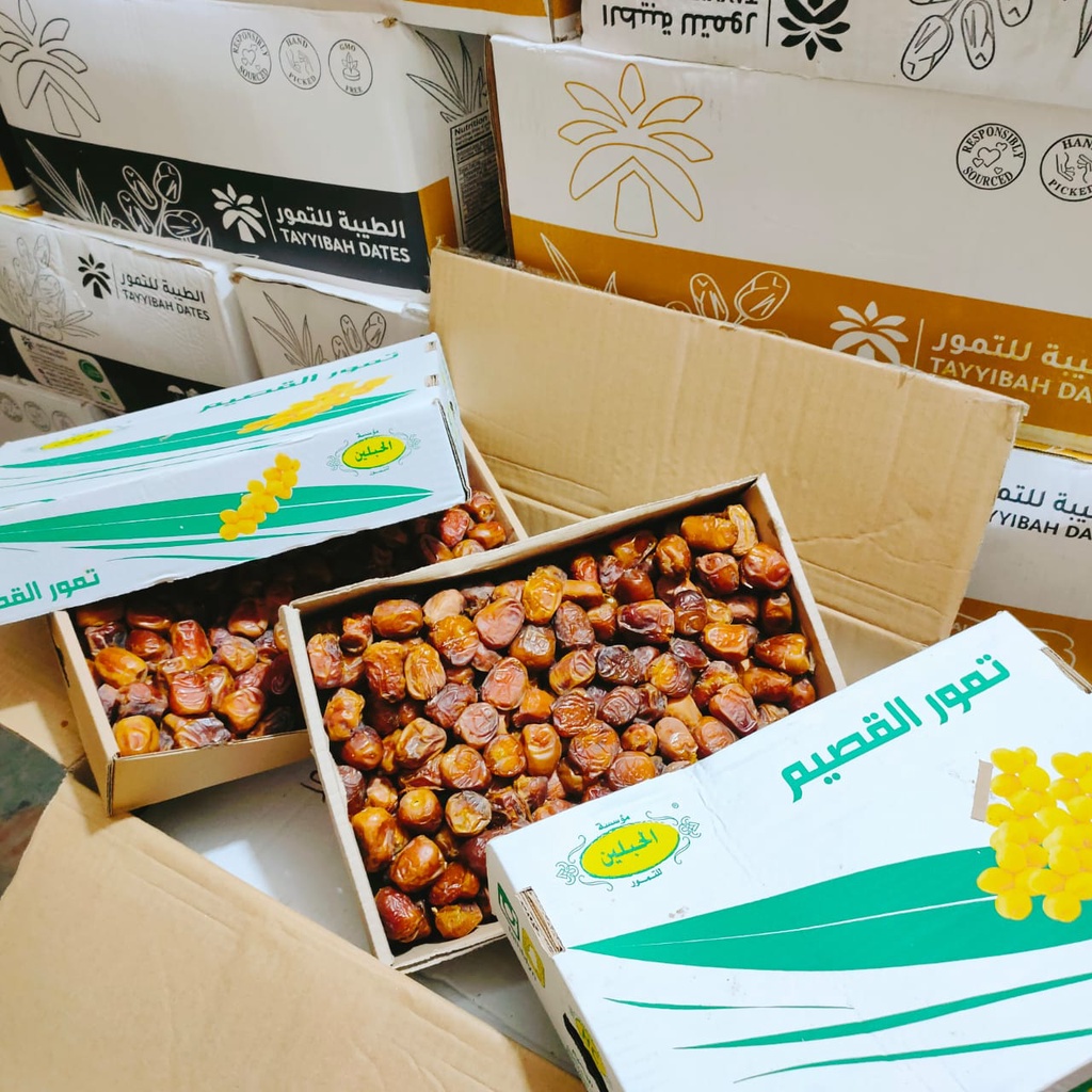 

Kurma Sukhari Al Qaseem 1 Dus Jamin Berat 3 kg Lebih