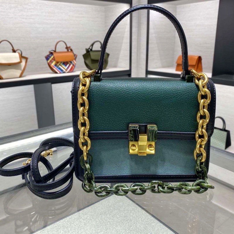 Small Chunky Chain Strap Bag