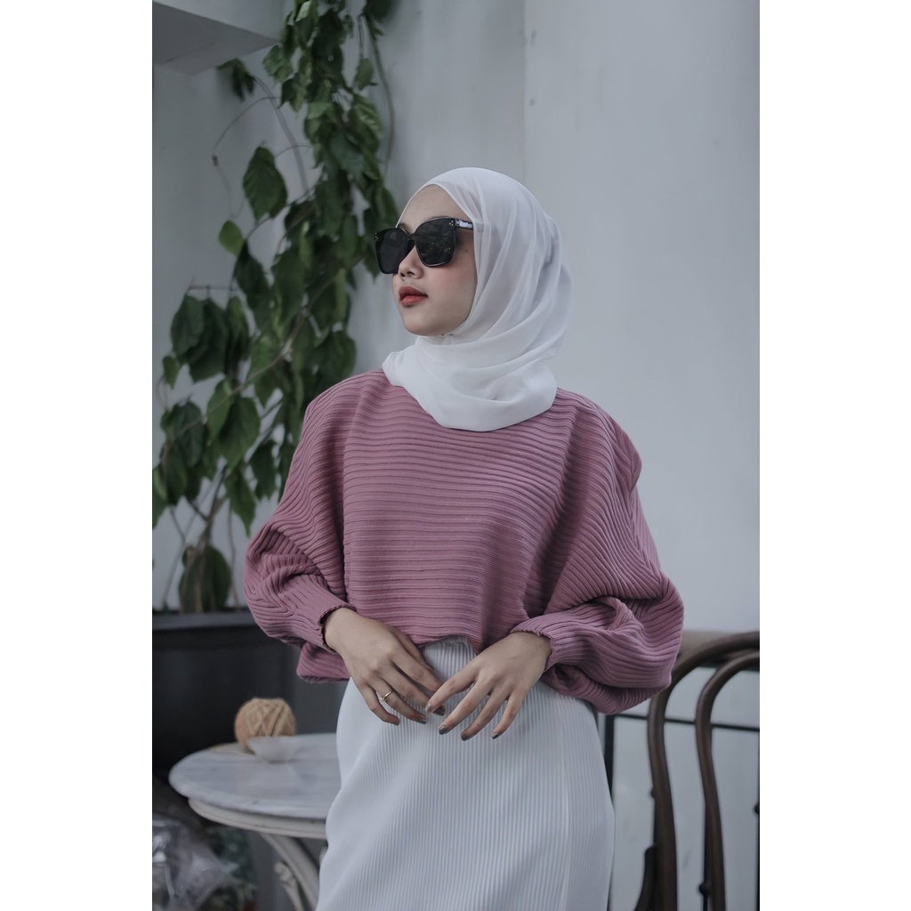 lasperal batwing crop top/atasan rajut wanita crop top terbaru/crop blouse motif kelelawar