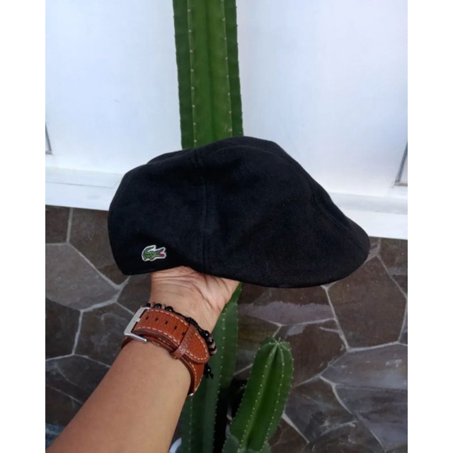 flat cap/ topi copet LACOSTE second