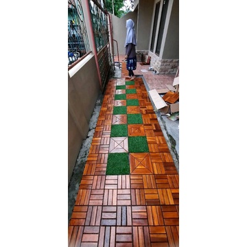 Lantai rumput sintetis ukuran 30x30 cm tipe swiss 30mm Decking tile Portable Rumput