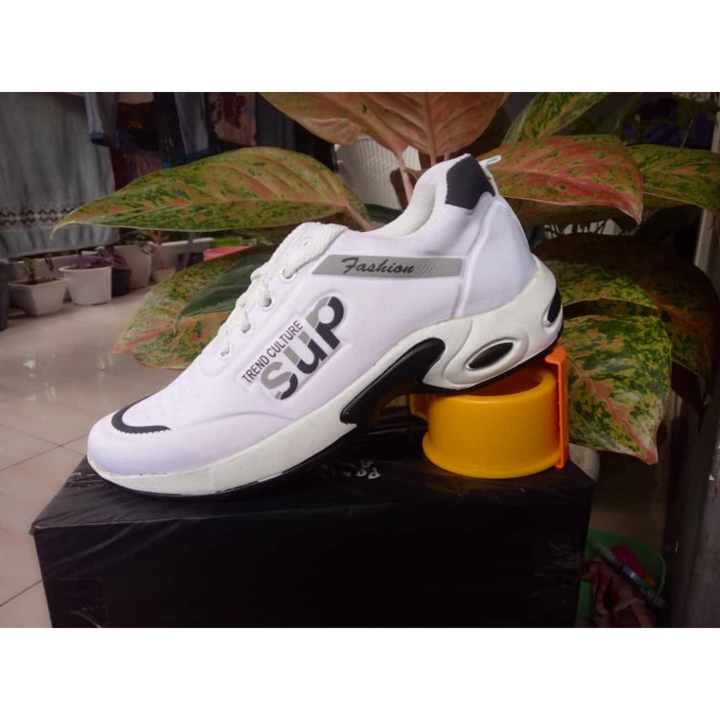 Sepatu Sneakers Pria SUP Fashion New