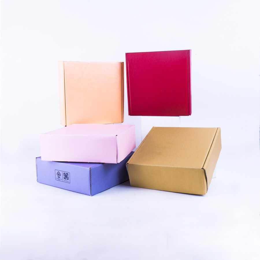 

Fancy Mailer Boxes | Mailer Box Serbaguna Uk. 15 x 15 x 5 cm