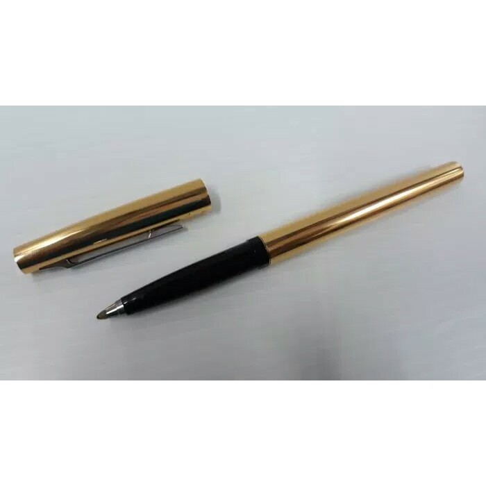 

Jual BALLPOINT / PULPEN RL BARREL PENTEL RS3 GOLD JAPAN BAGUS GROSIR - Emas Diskon