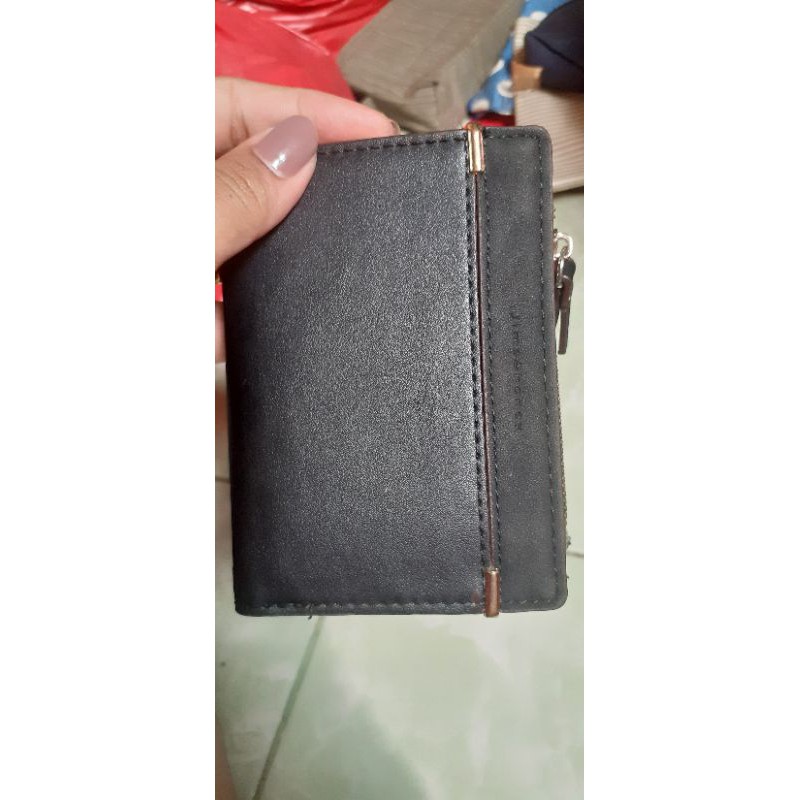 dompet lipat hitam