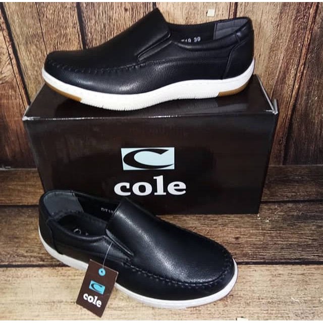 SEPATU LOAFERS PRIA (Cole) HITAM - DT19BK