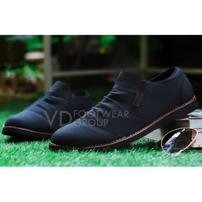 SEPATU CASUAL SEPATU SLIP ON PRIA MOOFEAT CASUAL ORIGINAL NIKE CONVERSE