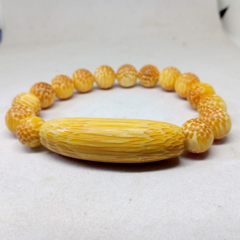 gelang kayu liwung macan putih liontin 12 mm