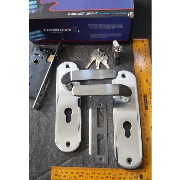 Kunci Pintu Medium Belluci/KUNCI PINTU RUMAH SET SIAP PAKAI/KUNCI PINTU MEDIUM VERMONRED BERKUALITAS