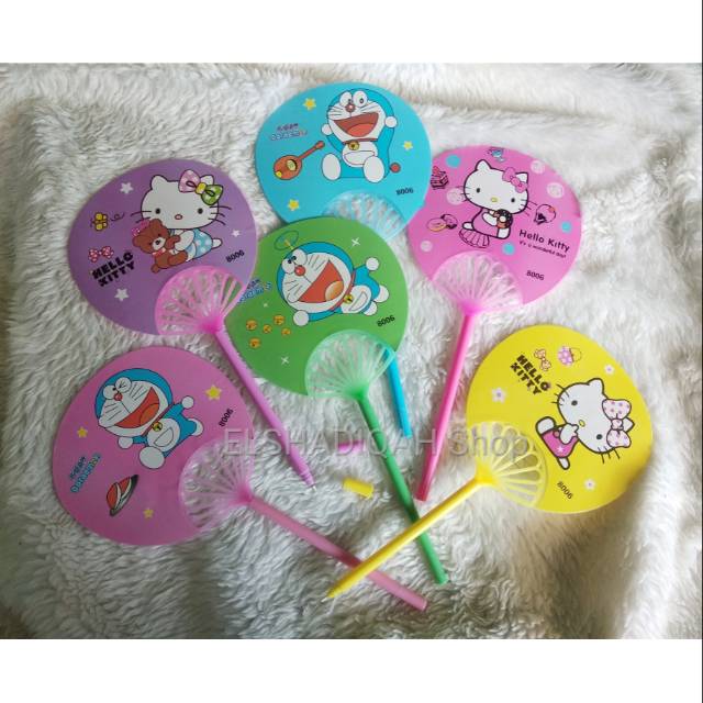 

PULPEN GEL KIPAS KARAKTER DORAEMON & HELLO KITTY