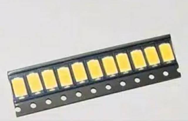 100pcs 100 pcsSMD Chip  LED 5730 5630 Kuning Pijar Warm White 3000-3500K dan Putih Cold White 6000-7000k