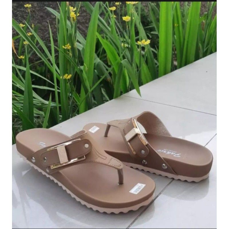 Sandal Flat Wanita Jepit Puyuh Gesper Casual