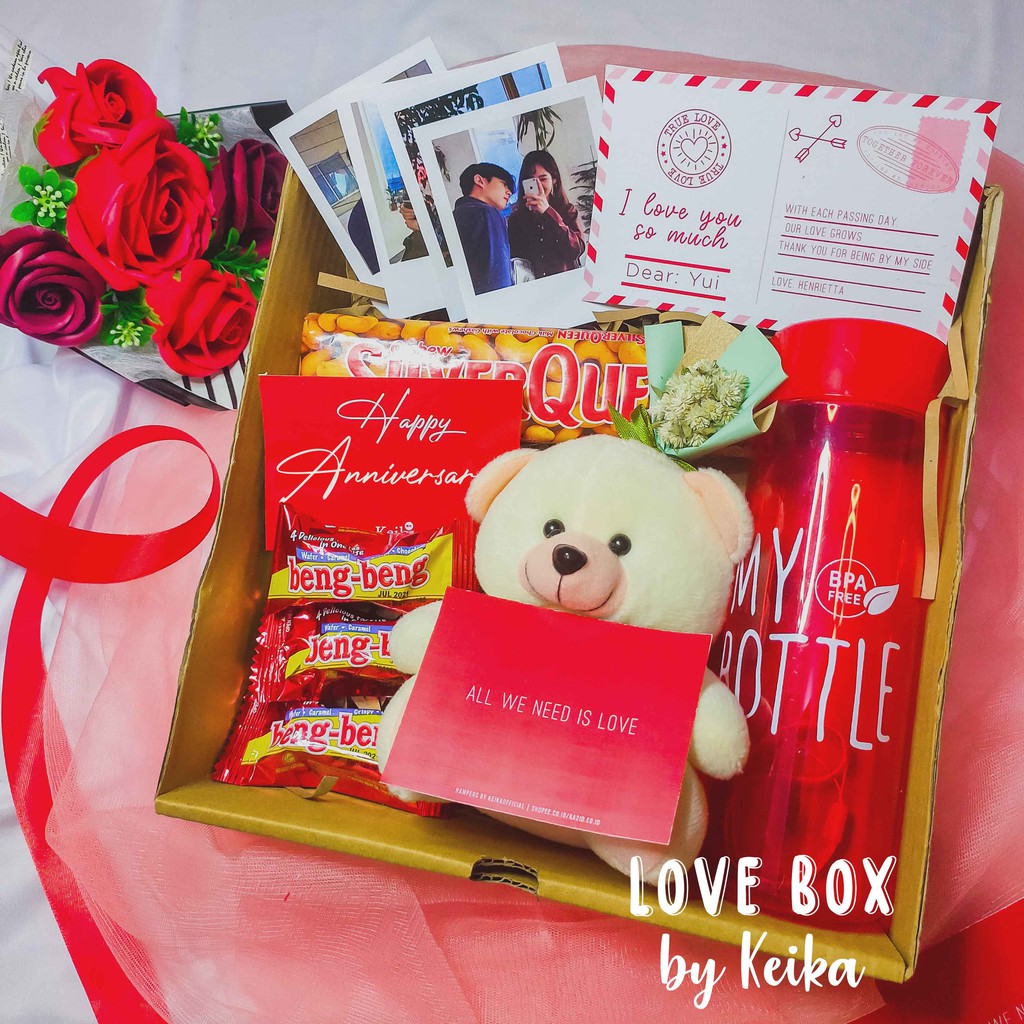 

Love Box by Keika | Kado Hampers Cewek Gift Box Ulang Tahun Cewek Pacar Hadiah Anniv Coklat Boneka Wisuda hampers Valentine Ramadan Parcel idul fitri