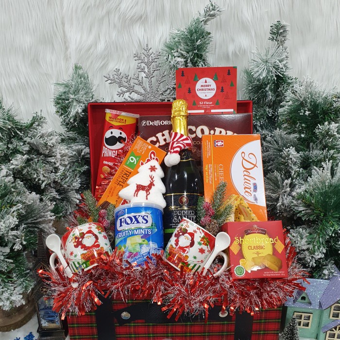 

Paket dekorasi hampers natal christmas parcel hadiah kue kering 200