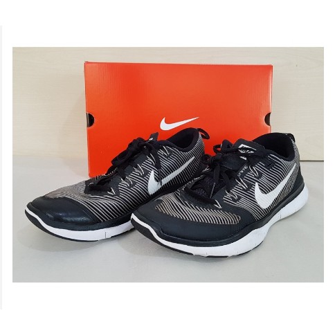 sepatu merk nike original