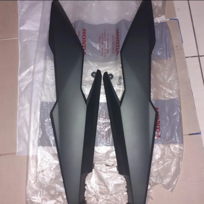 COVER BODY SAMPING KANAN KIRI BEAT NEW STREET HITAM DOFF