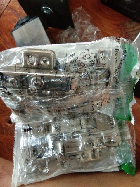 Engsel Sendok Pintu Slowmotion