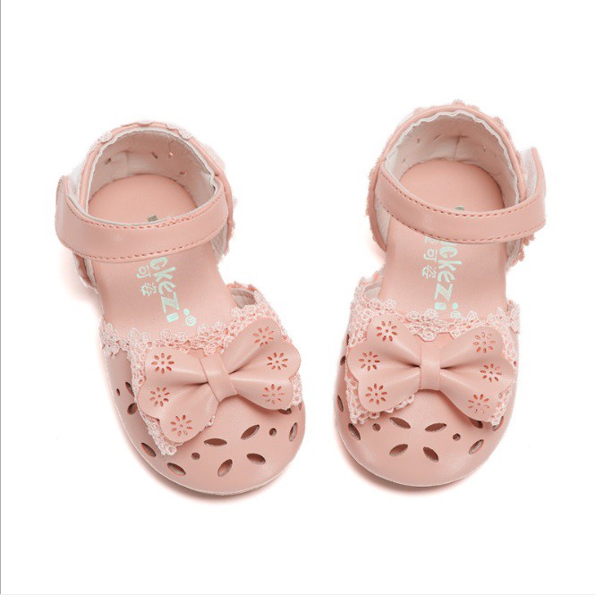 A01- Sepatu bayi / sepatu anak perempuan pita renda motif lubang