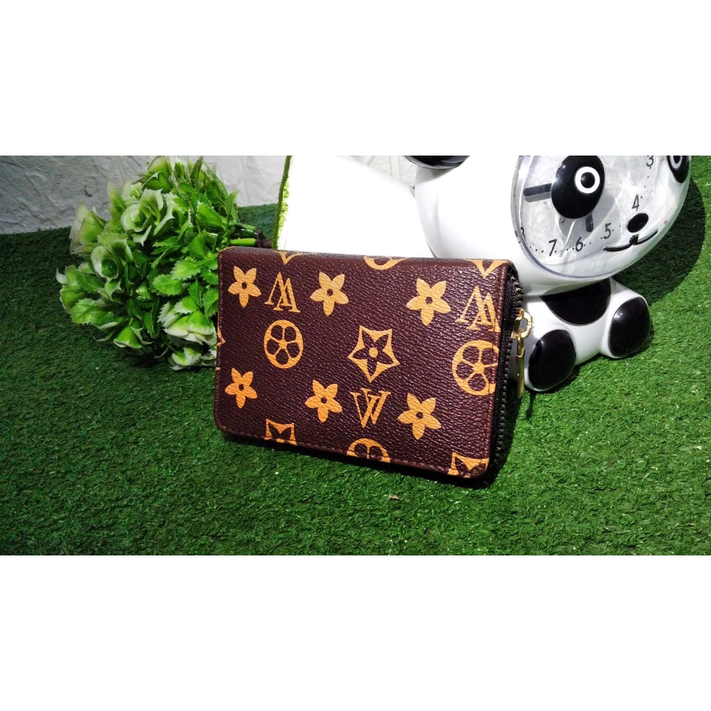 DOMPET TEMPAT KARTU LV