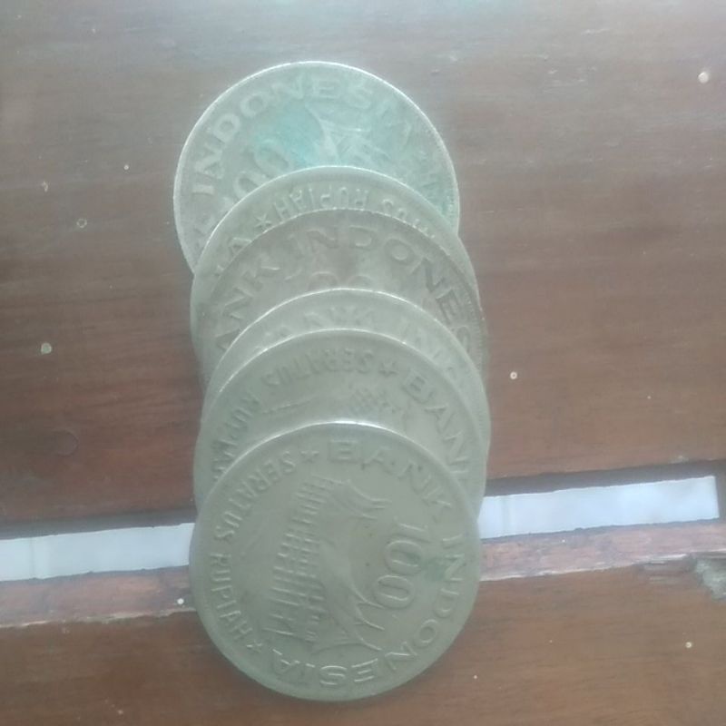 koin kuno 100 rupiah tahun emisi 1978