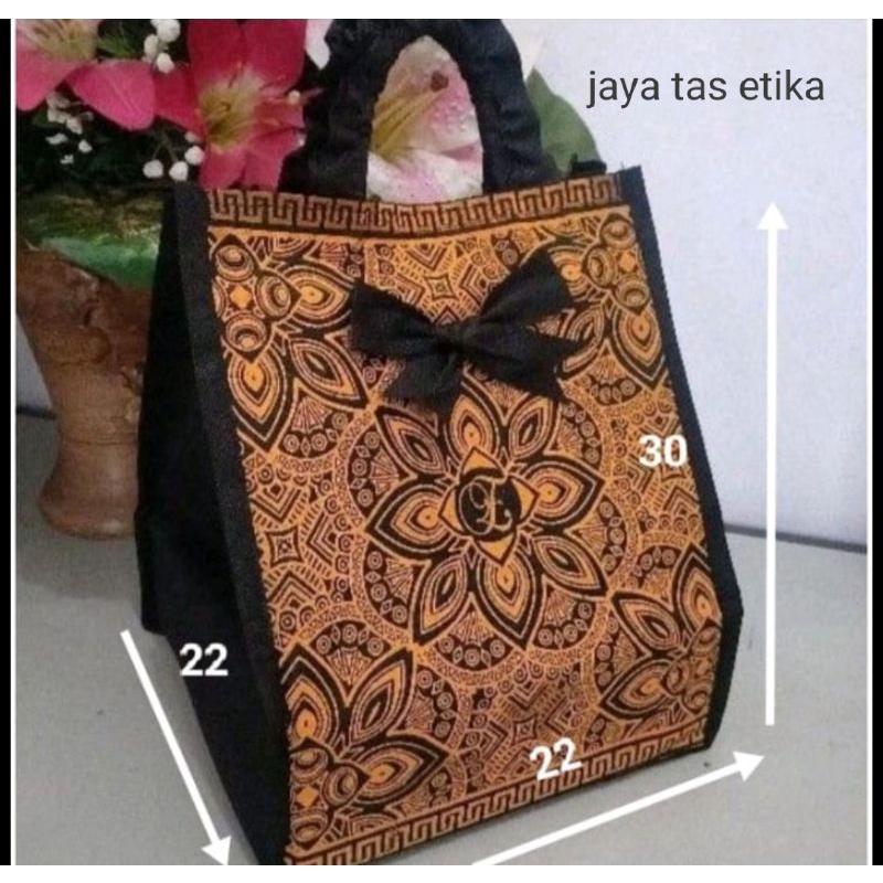 (1 lusin =12 psc) tas hajatan dus 22 batik mewah E