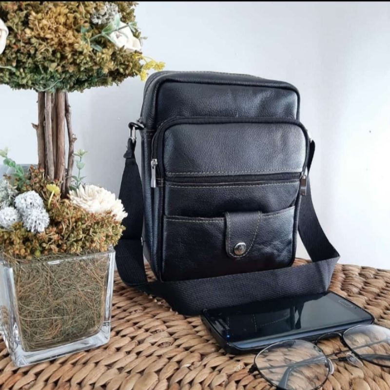 Tas Slempang Pria Kulit Asli Elegant