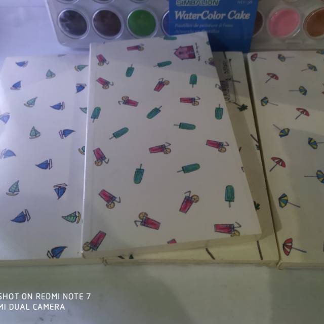 

Notebook putih.. premium import..