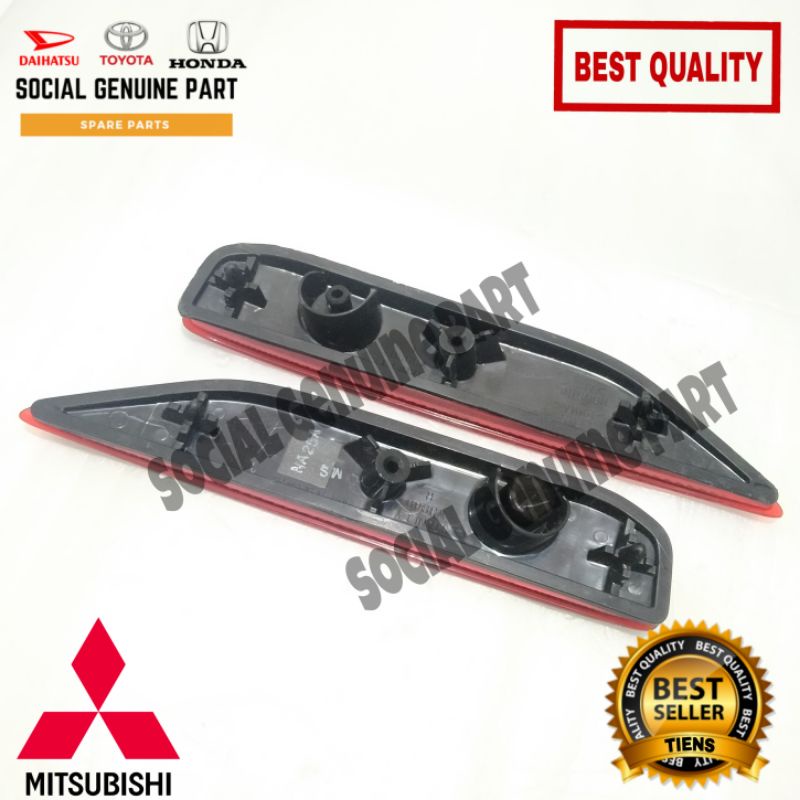 Lampu Reflektor Mata kucing Bumper Belakang Mitsubishi Xpander Original