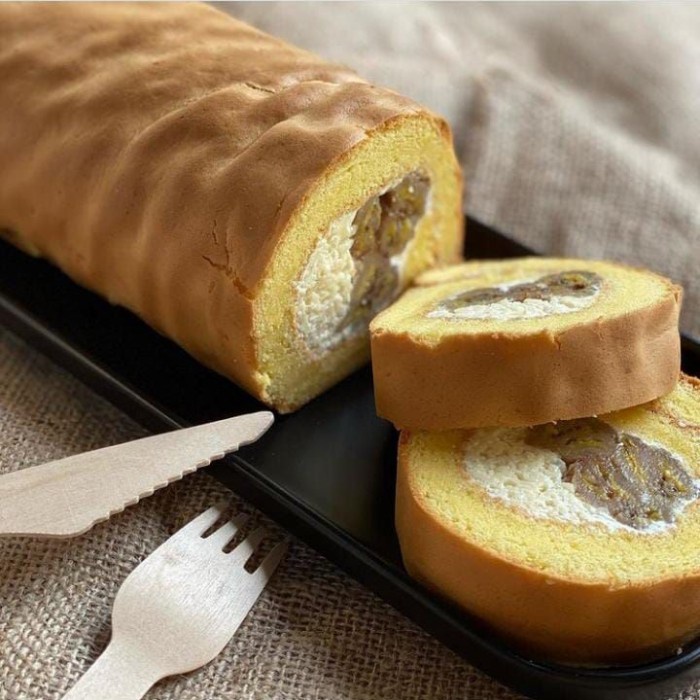 

Roll Cake Pelangi Cafe Oleh-Oleh Semarang