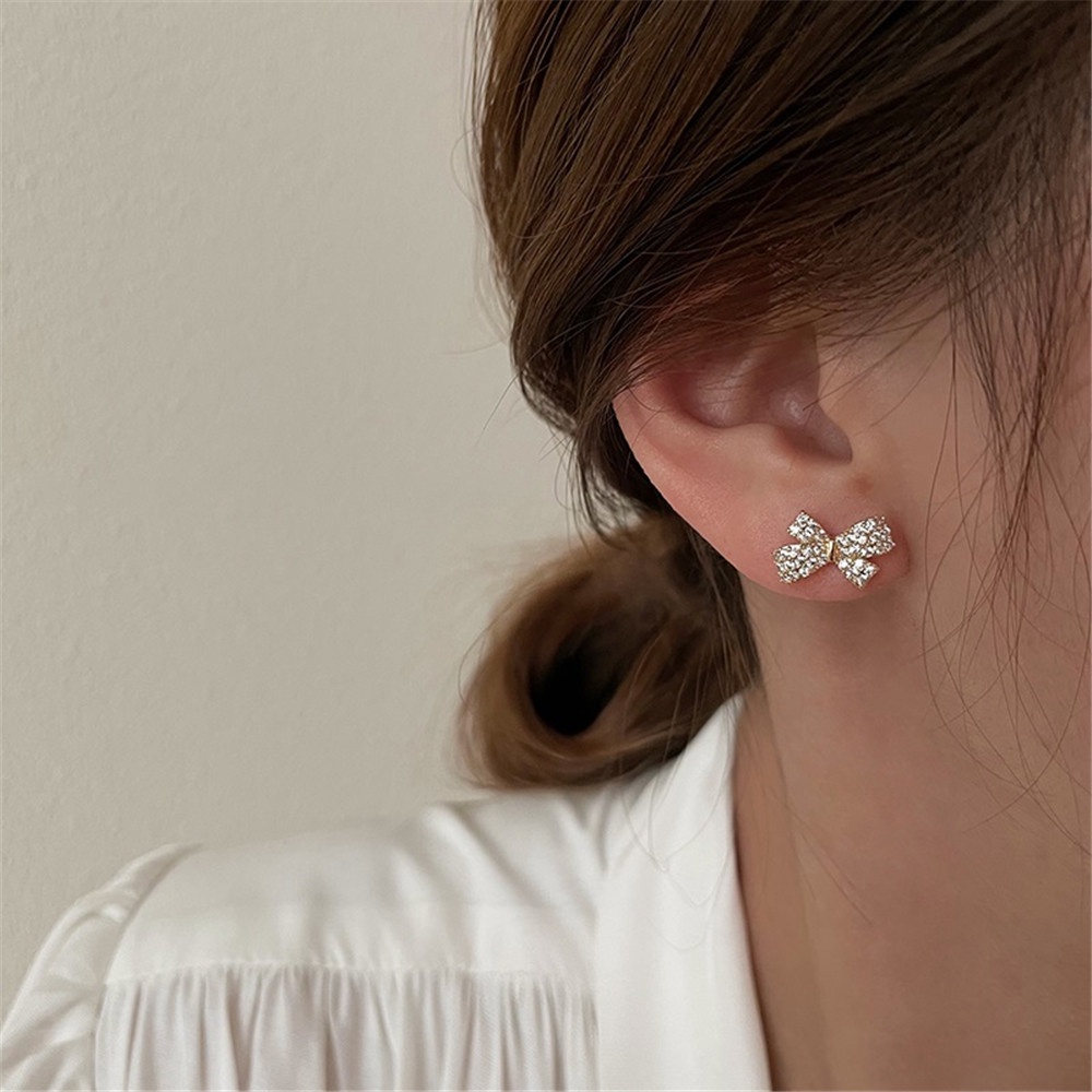 Anting Stud Model Pita Rumbai Aksen Mutiara Gaya Elegan Untuk Wanita