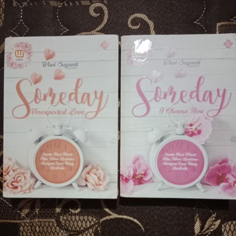 1 set (dua buku) Preloved novel SOMEDAY karya wiwi suyanti