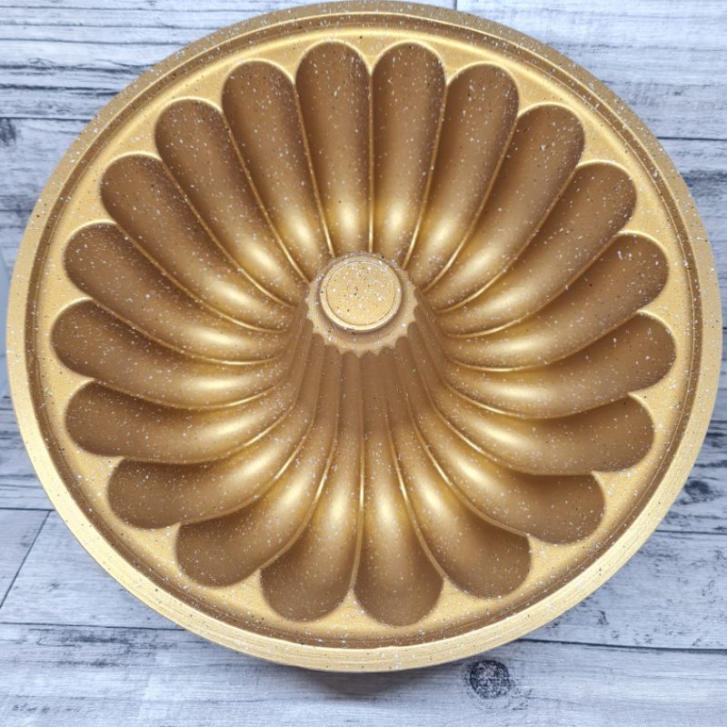 elegant party marble cake bundt pan / loyang kue marmer