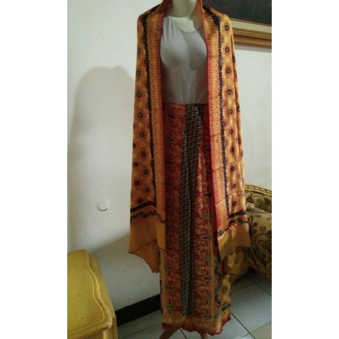 Kain Batik Sutra Palembang/Preloved Kain Batik Sutra Lawas