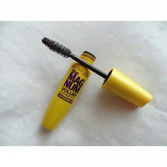 MASCARA MAYBELLINE MAGNUM VOLUME EXPRES KUNING
